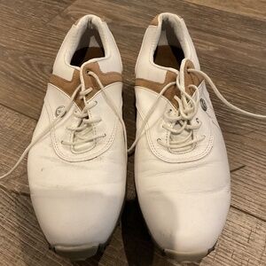 Golf shoes, woman’s size 8